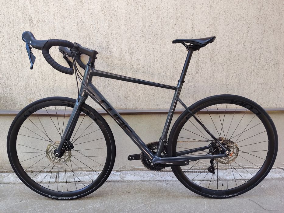 Bicicleta cursiera Cube Attain Pro / Shimano 105 2x11