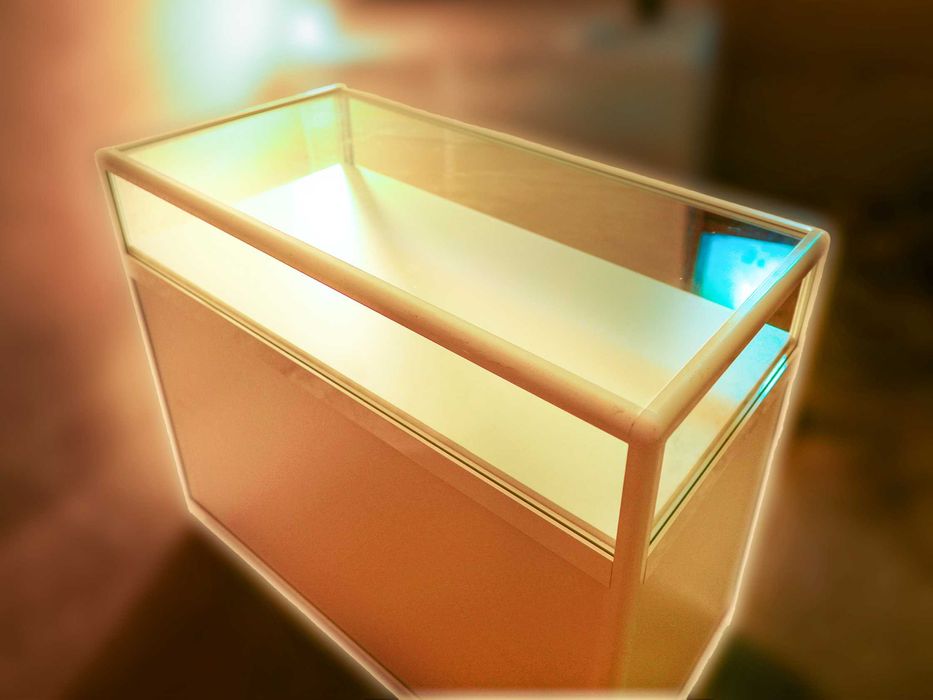 Стъклени Витрини За Магазин