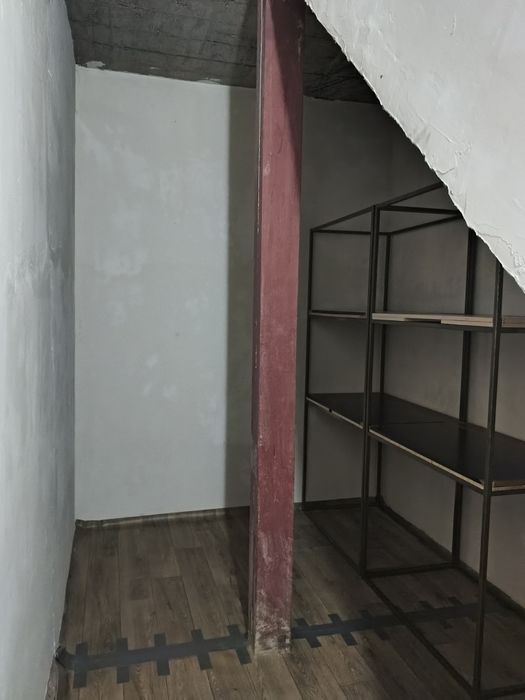 Продам кладовку, склад, помещение