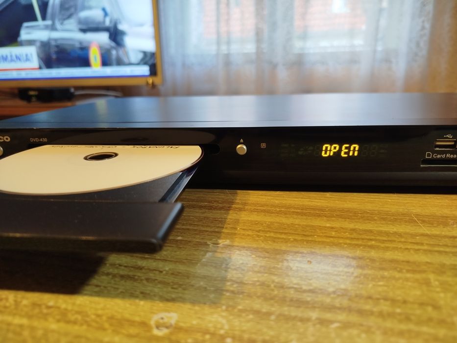 Dvd Lenco USB SD card reader