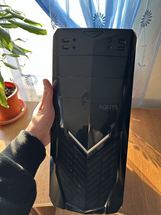 PC Gaming / Office | Ryzen 3 3200 G • GTX 1050 Ti • 8GB RAM • 2x SSD •