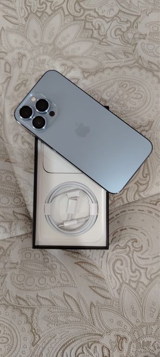 Продам Айфон 13 про