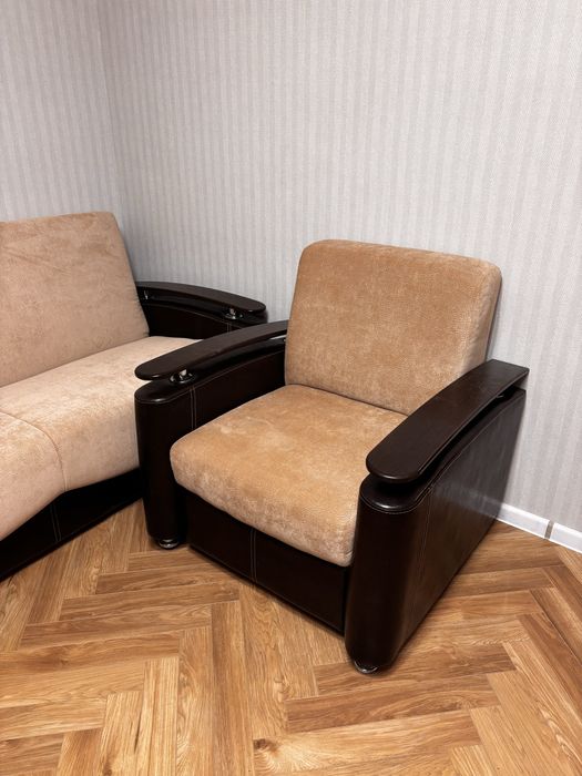 Комплект мягкой мебель