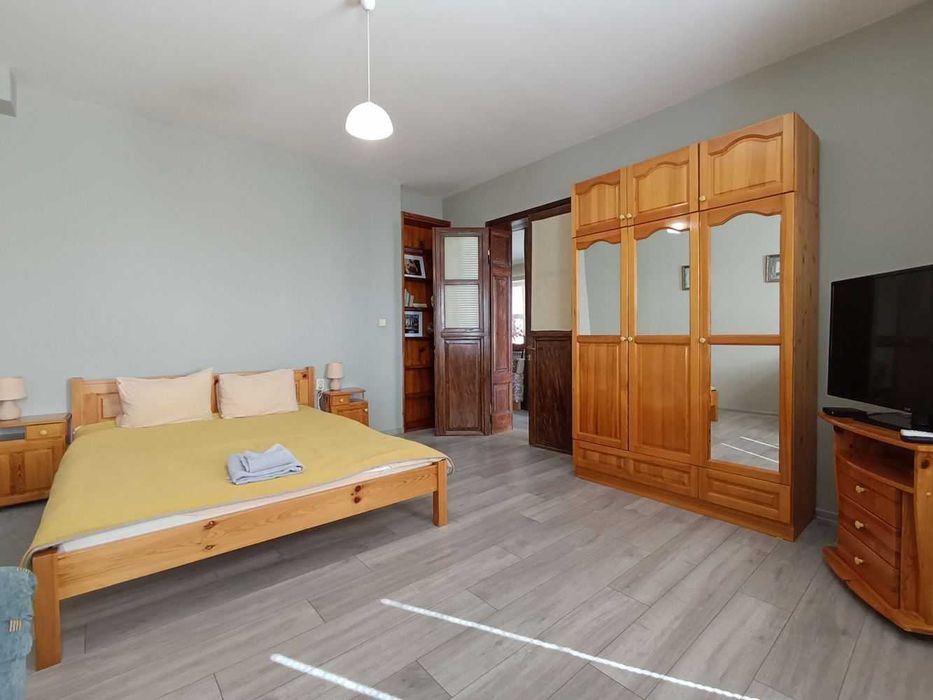 Луксозен етаж от къща в старата част на Велико Търново