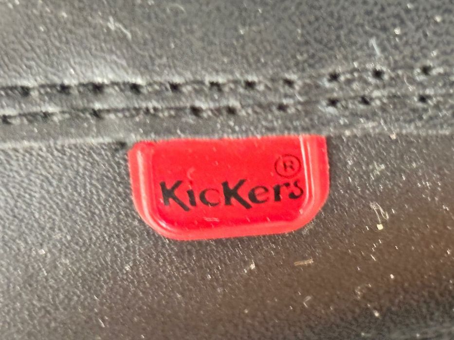 Vind pantofi Kickers
