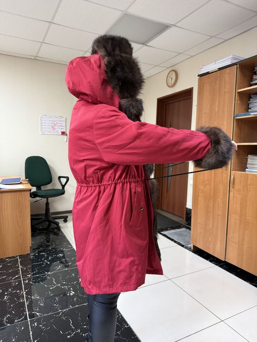 Продам парку красную Рр 56-58