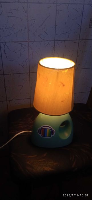 Лампа настолна работеща