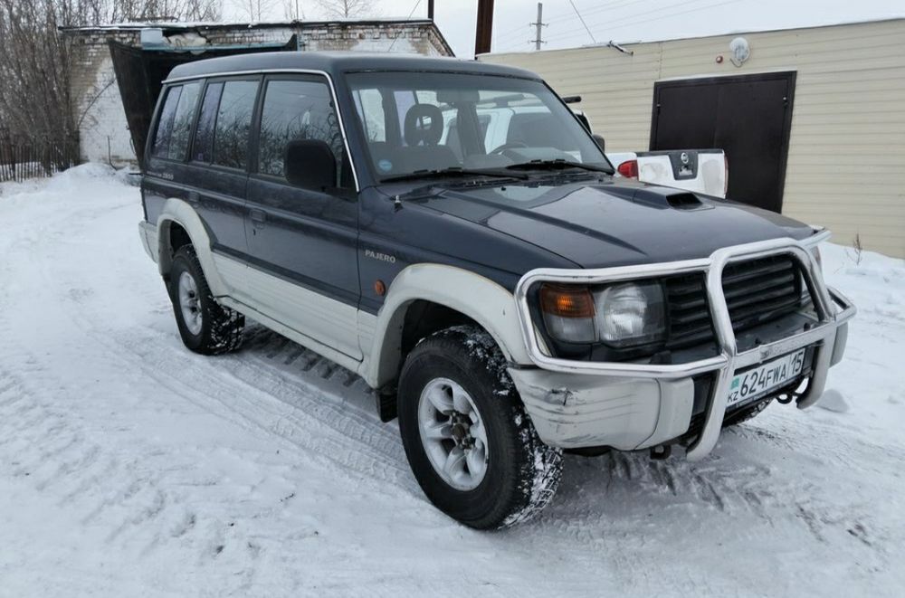 Продам Митсубиси паджеро 2.