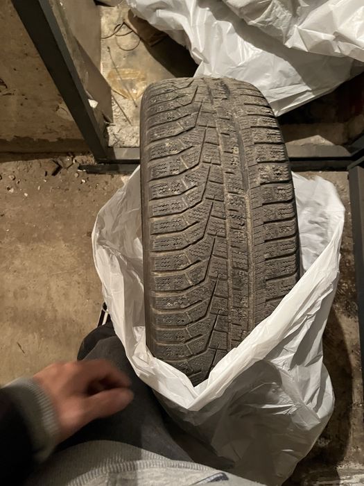 Hankook 225/60/18 - зимни - 4бр