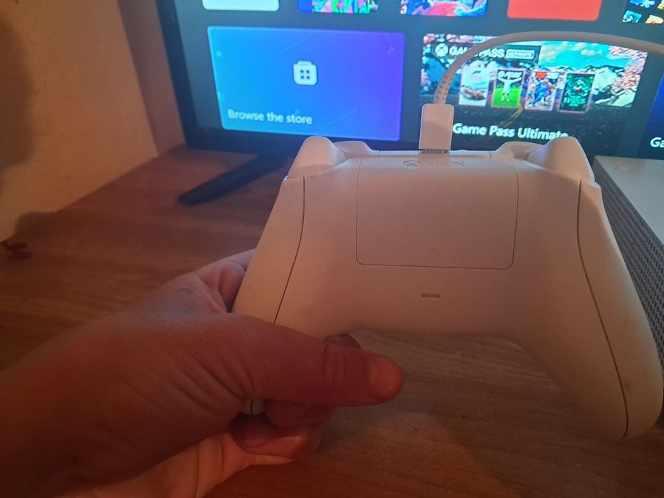 Vand xbox one s  500gb
