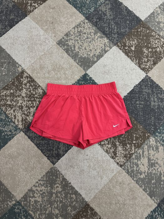Дамски къси гащи Nike