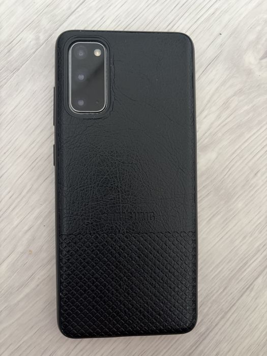 Samsung s20 128г
