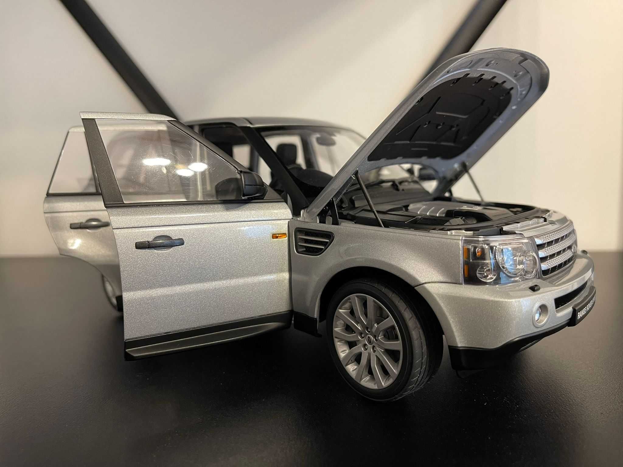 Maisto range rover sport best sale 1 18