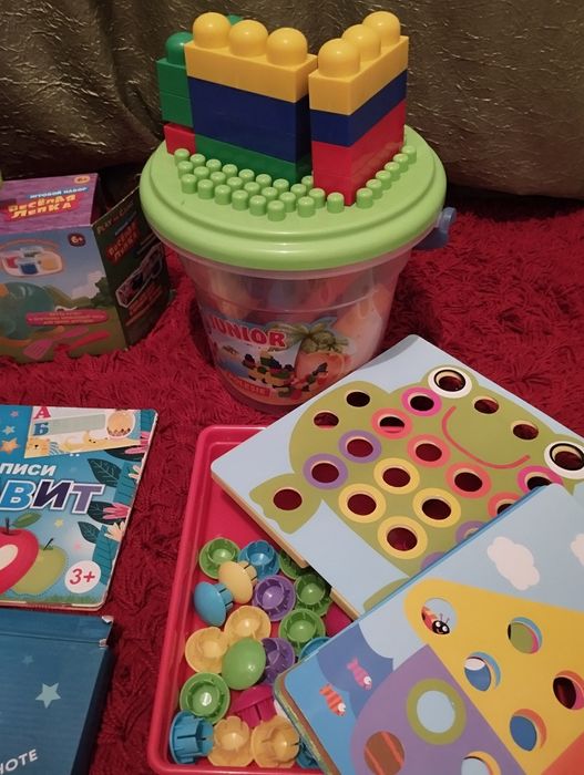 Продам детские развивашки