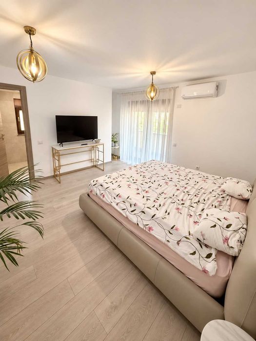 Casă tip duplex Goranu ~ 250 m² | Complex privat | Panouri fotovoltaice | Garaj | Curte & terasă acoperită