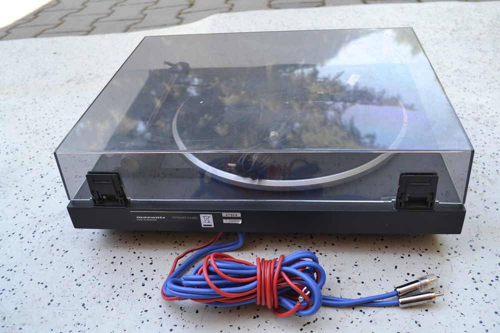 Pick up Marantz TT 42