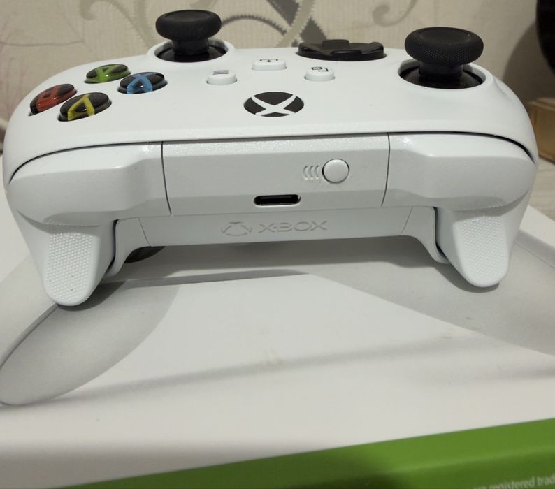 Xbox controller white
