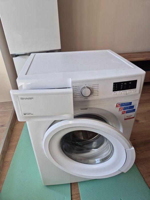 СПЕШНО! Пералня SHARP в безупречно състояние