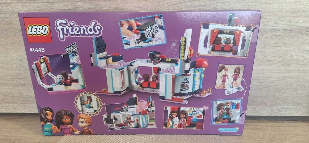 Ново LEGO Friends - Киносалон в Хартлейк Сити (41448)