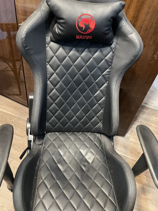 Стол gaming използван