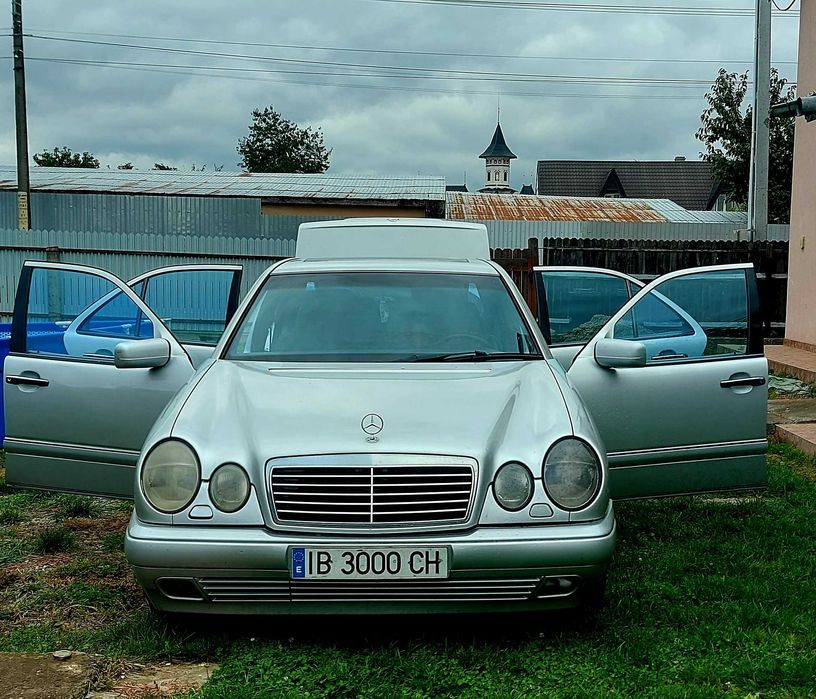 MERCEDES BENZ E 420    1996