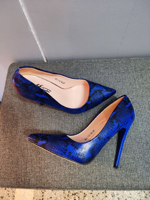 Обувки на ток, токчета, официални обувки