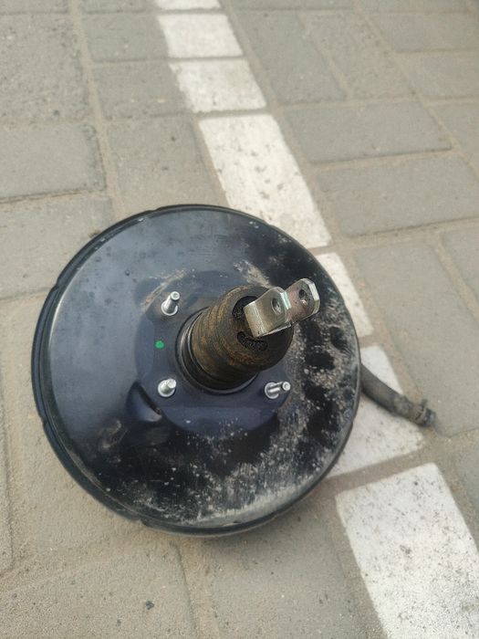 Продам тормозной вакуум