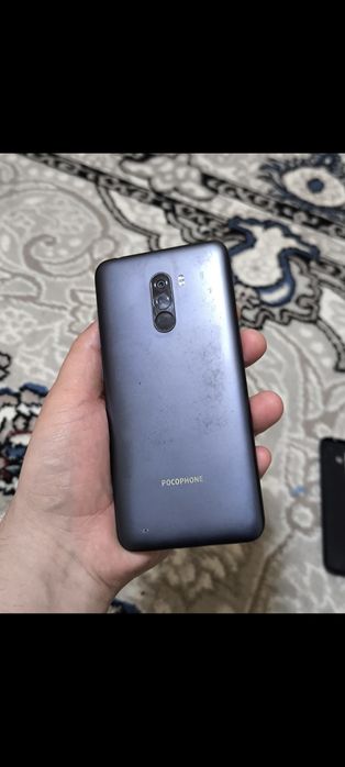 Pocophone F1 (flagman 64gb)