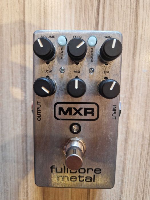 Eфект за китара - дисторшън MXR Fullbore Metal Distortion M116