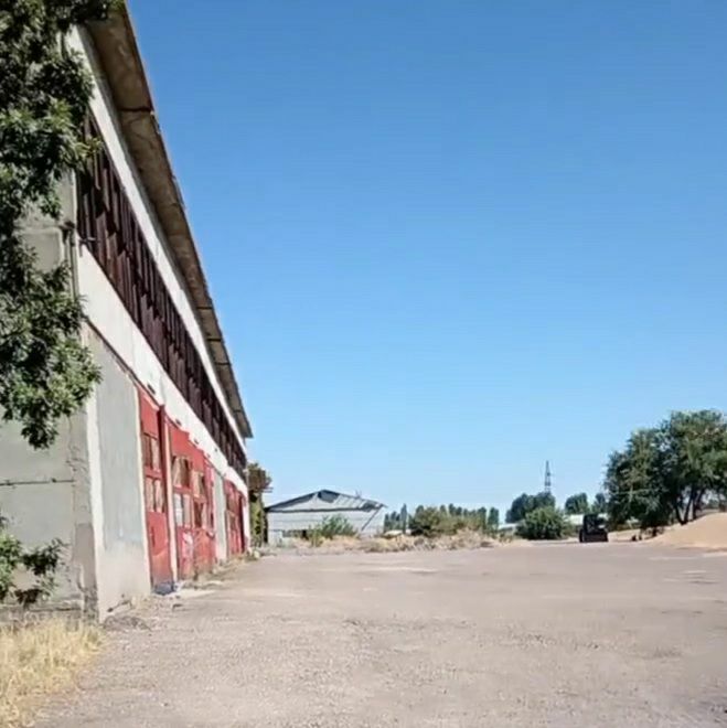 Продаётся 5 га производственная база.