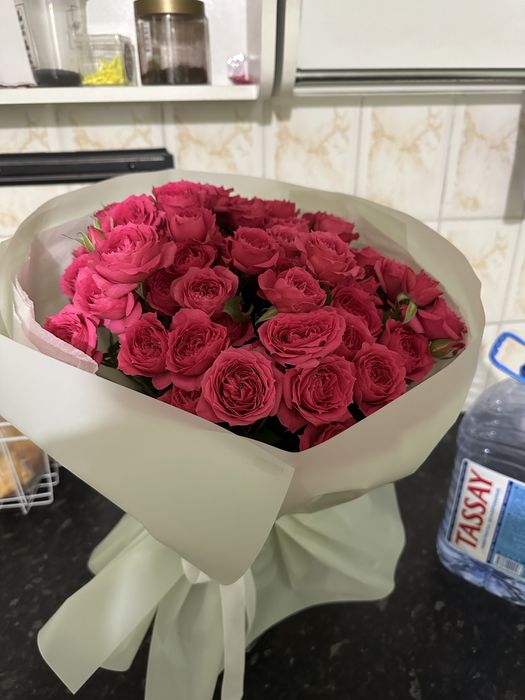 Красивый букет роз