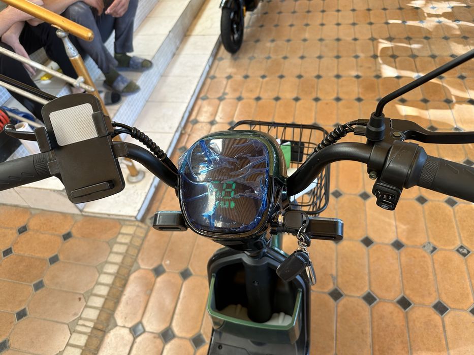 elektro skuter yangi dastafka bor