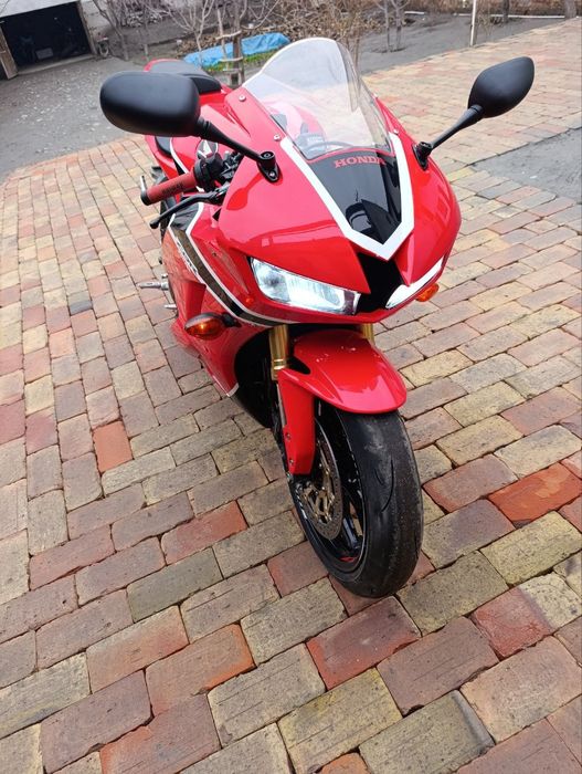 Honda CBR600RR 2016