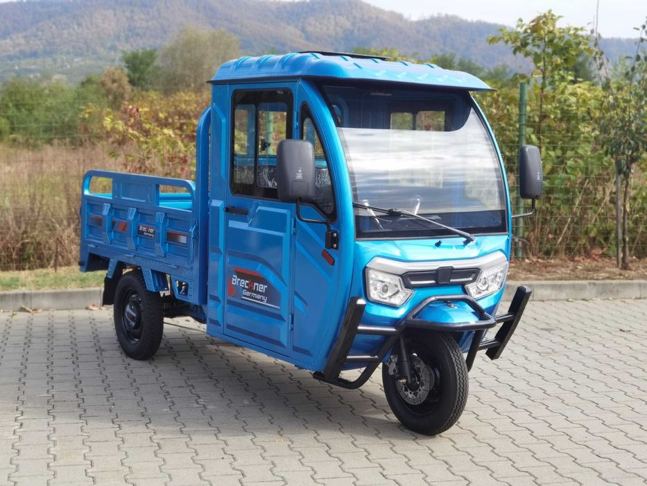 Triciclu electric Max cu cabina inchisa Max-Pro 2000 W fara permis