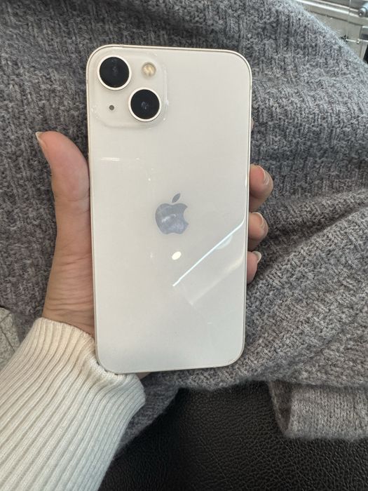 Продам айфон 13 128