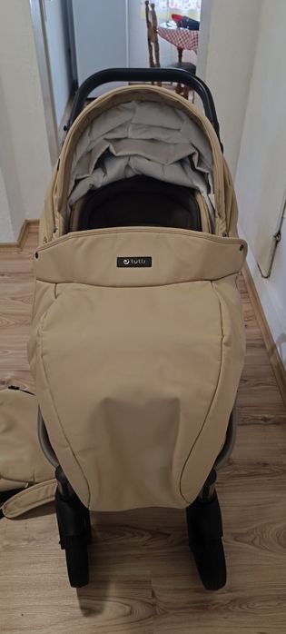Бебешка количка Tutis