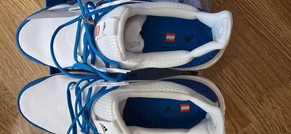Чисто нови оригинални маратонки Adidas Ultraboost Lego