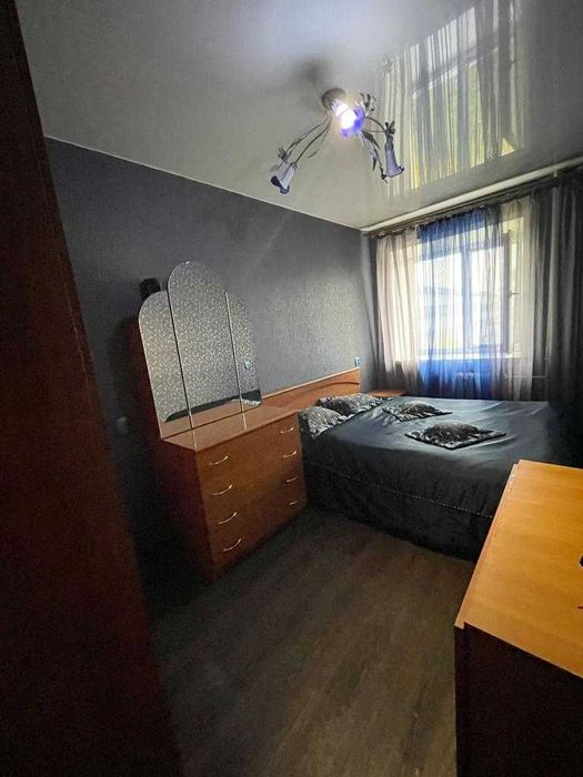 продается 3 комн квартира