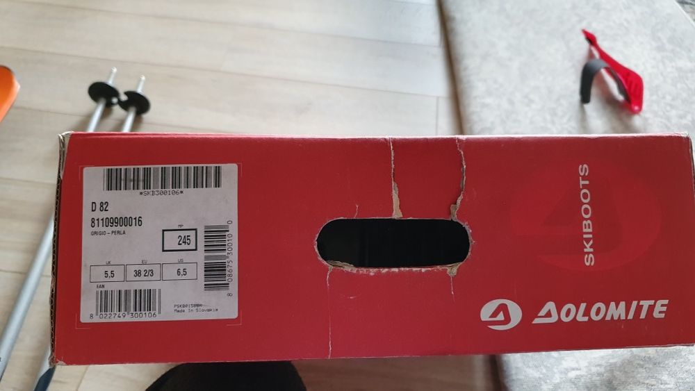 Продам ботинки лыжные