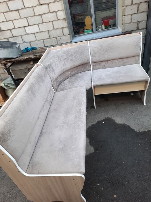 Стол.светильник...кух уголок