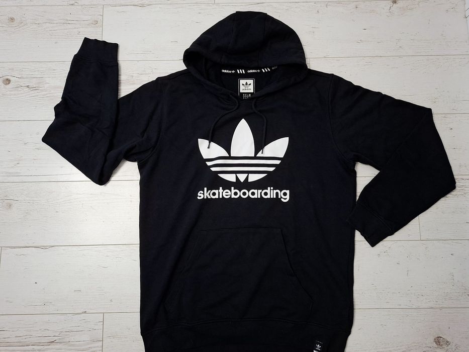 Adidas-Ориг. Суичър