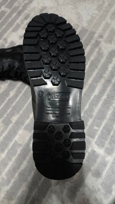 Ботинки Бизон берцы черный