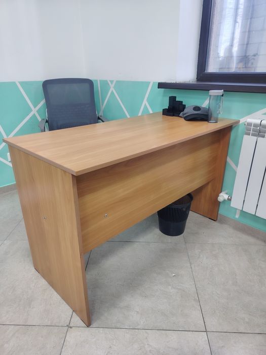Продам офисные столы