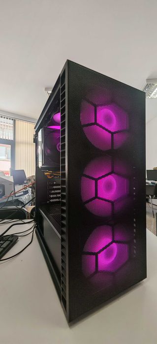Геймърски Компютър Ryzen 7 5700/32Gb/1TB SSD/RTX 3060TI/Wi&BT/Гаранция