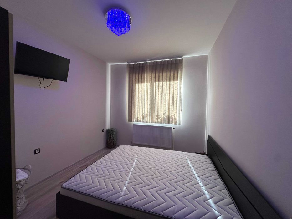 Дава се под наем Тристаен апартамент в Стара Загора, Център - 90 кв.м за 510 € - Снимка #12