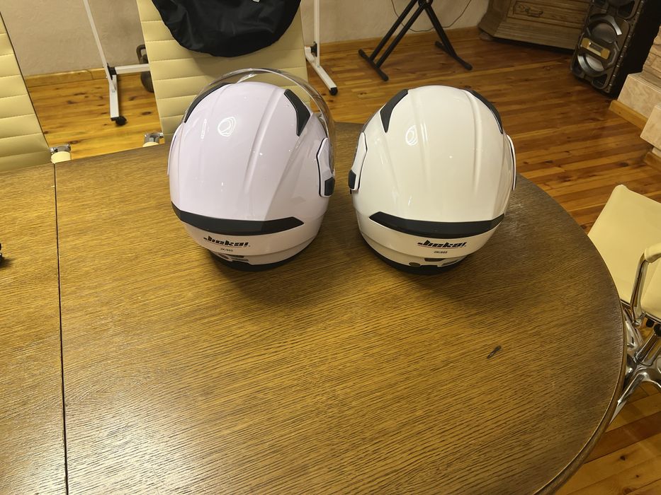 Продается мотошлем срочно