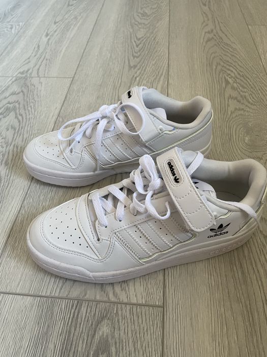 Кецове    Adidas