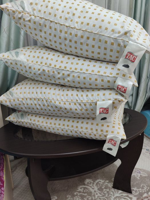 Подушки.пуховые новые