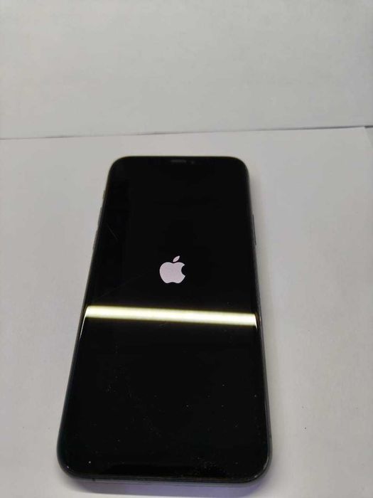 Продам iPhone 11 Pro на запчасти