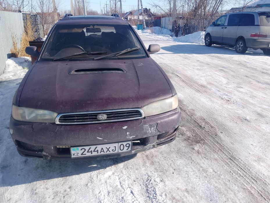 Субару Легаси ...